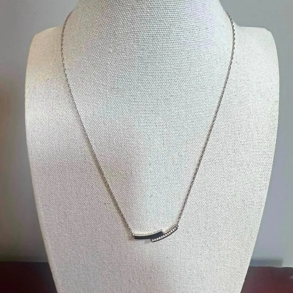BOSS Necklace Delicate Chain Minimalist Jewelry 18